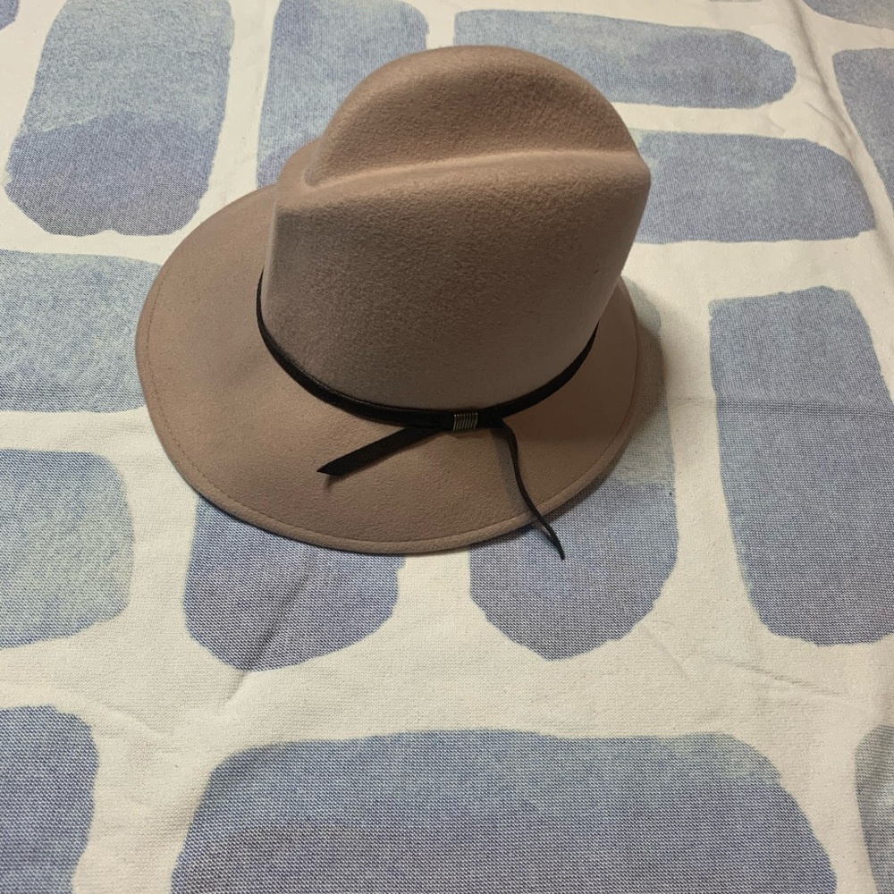 Tan hat - Picture 3 of 3